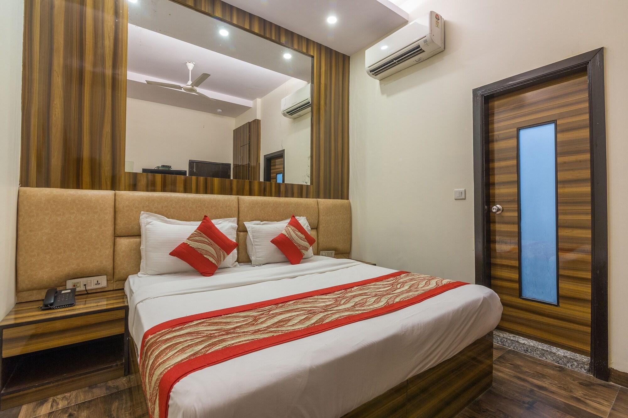 Rupam Hotel Delhi Kültér fotó