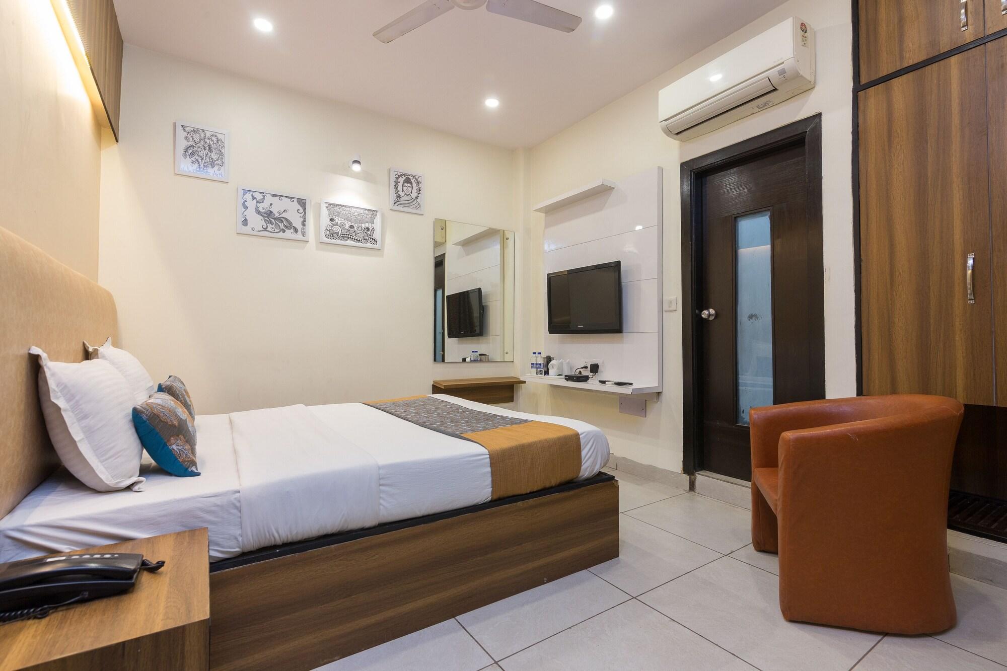 Rupam Hotel Delhi Kültér fotó
