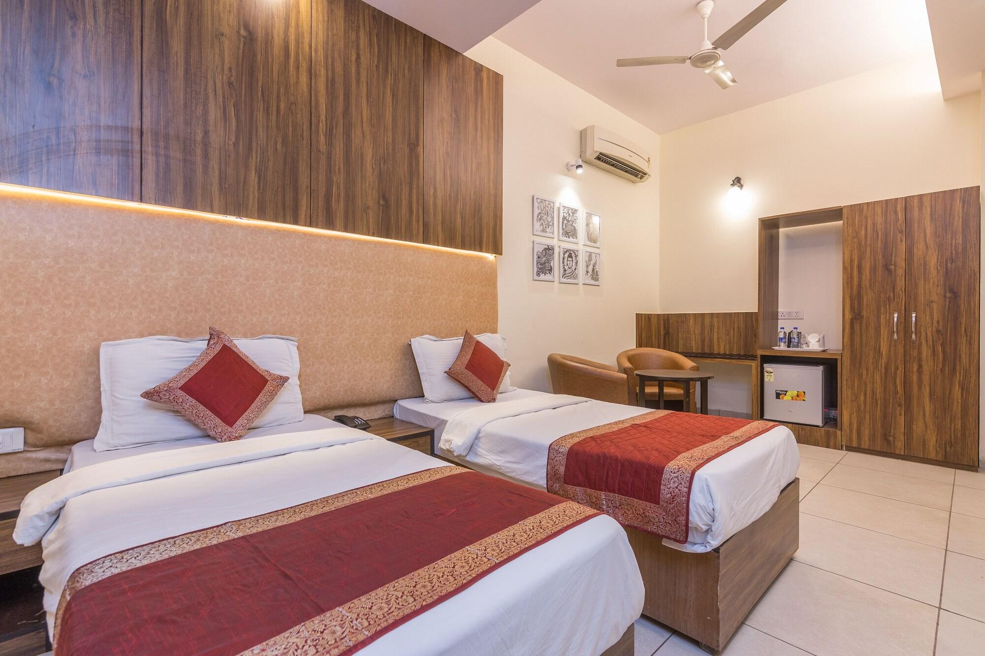 Rupam Hotel Delhi Kültér fotó