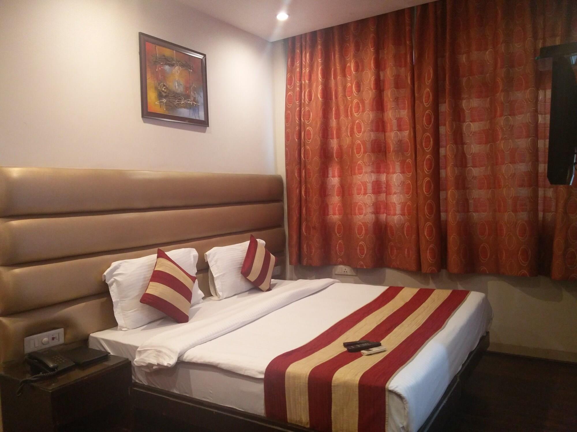 Rupam Hotel Delhi Kültér fotó