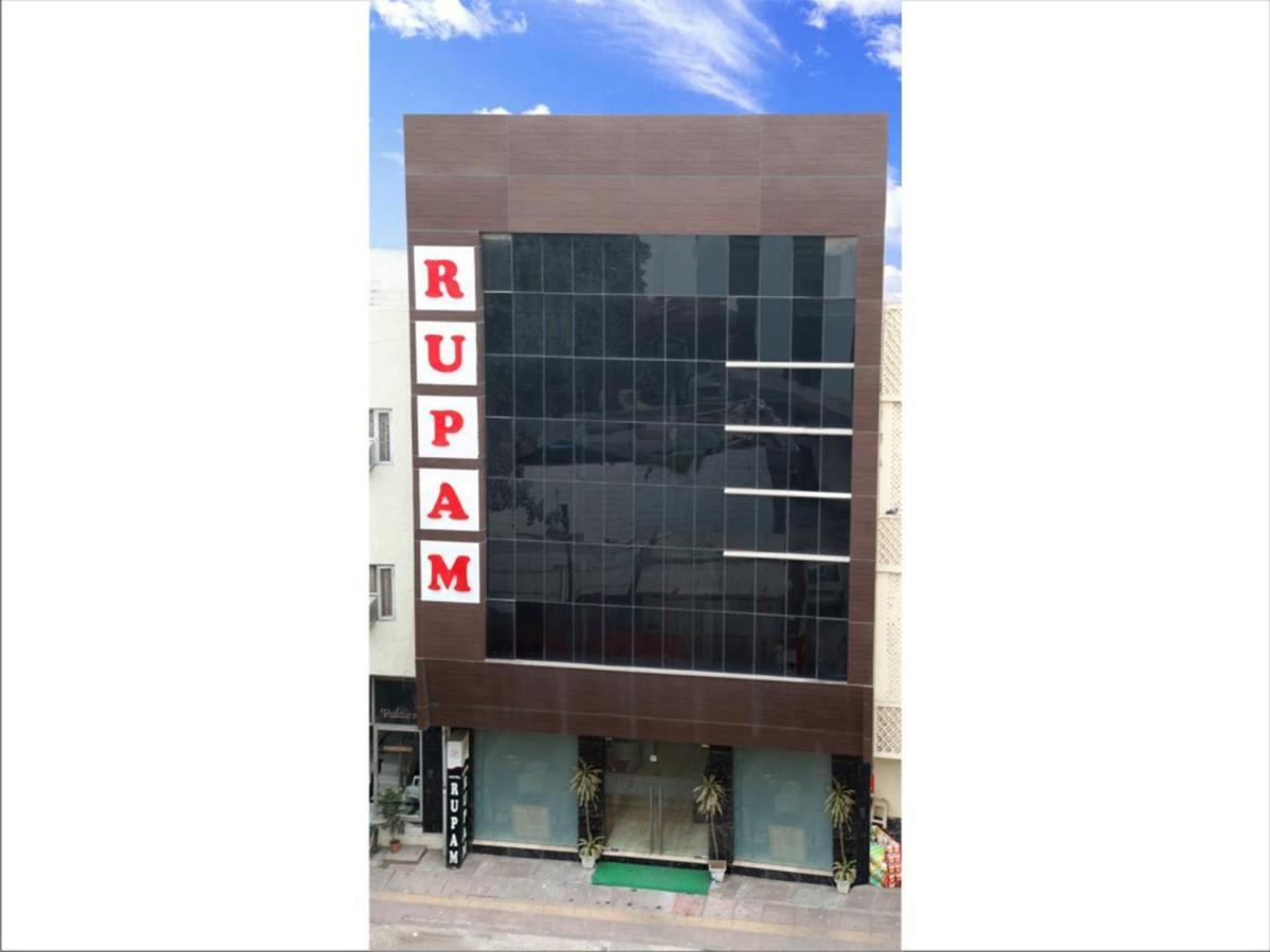Rupam Hotel Delhi Kültér fotó