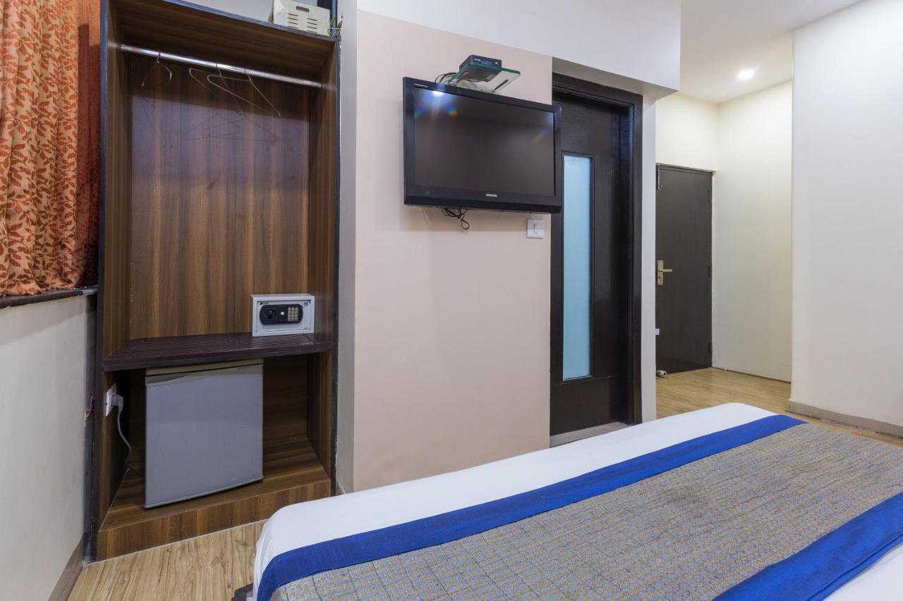 Rupam Hotel Delhi Kültér fotó